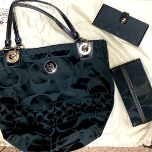 used Coach bucket bag and 2 wallets. gently used